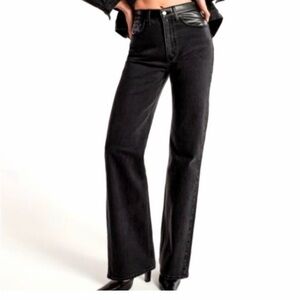 Abercrombie & Fitch High Rise 90s Relaxed Jeans with Vegan Leather Trim